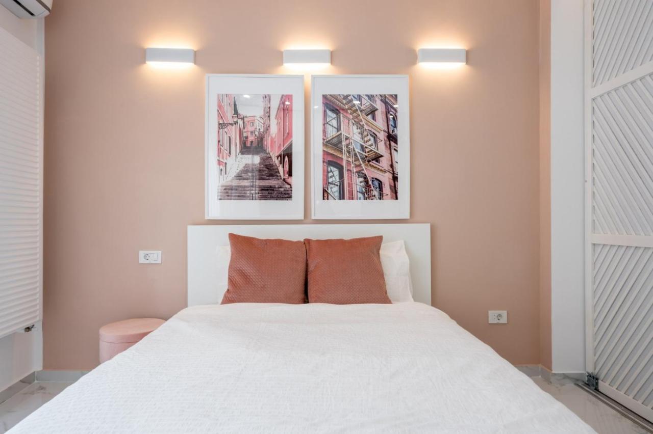 Fantastic City Center Apartment Bukarest Eksteriør billede