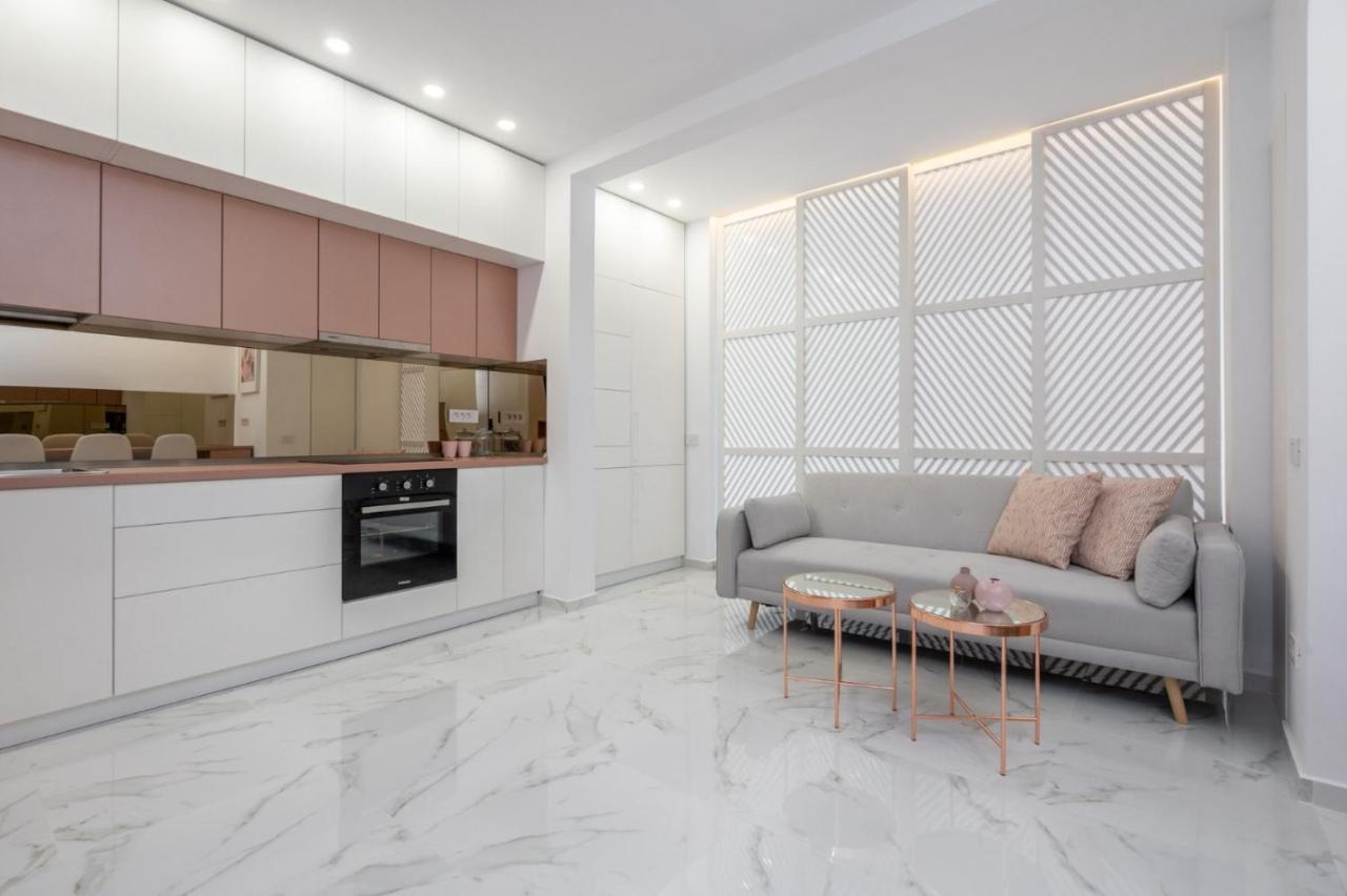 Fantastic City Center Apartment Bukarest Eksteriør billede