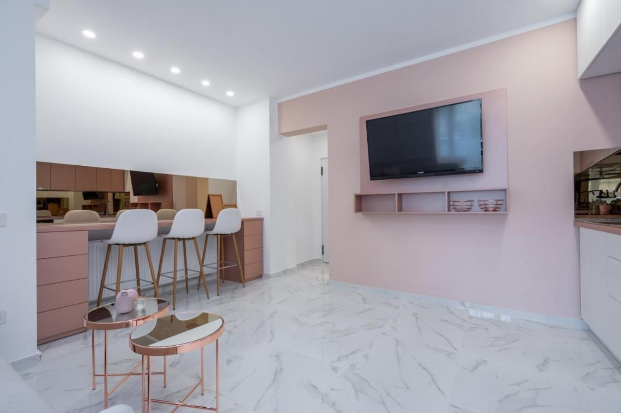 Fantastic City Center Apartment Bukarest Eksteriør billede